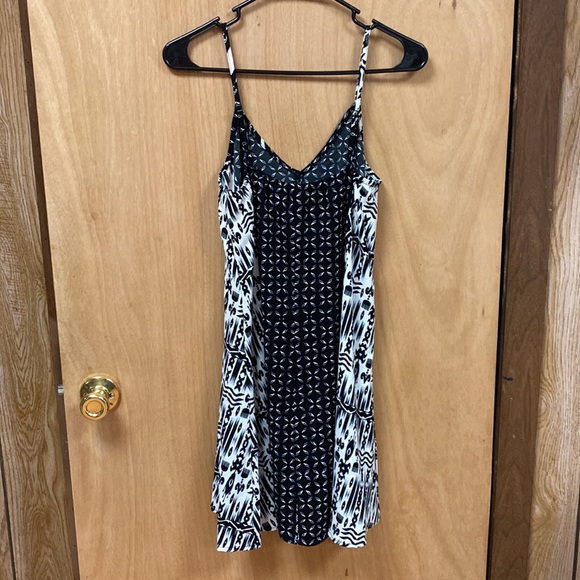 Mini Chica size small dress - Picture 2 of 3